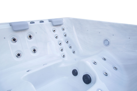 Гидромассажный спа бассейн NordicSpa Liv (Лив)